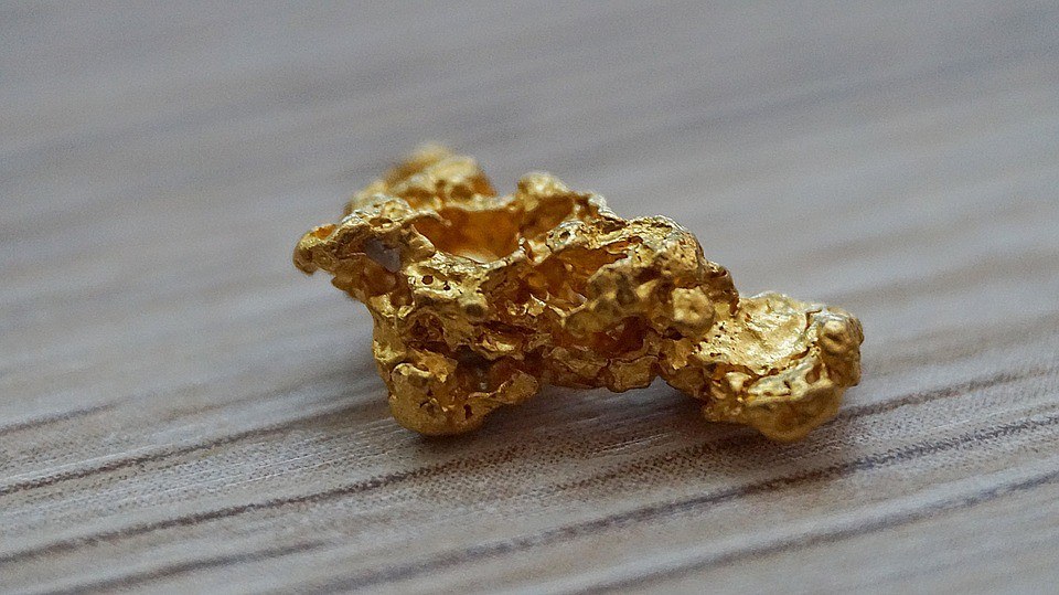 На месте прорыва дамбы под Красноярском найден сейф с золотом