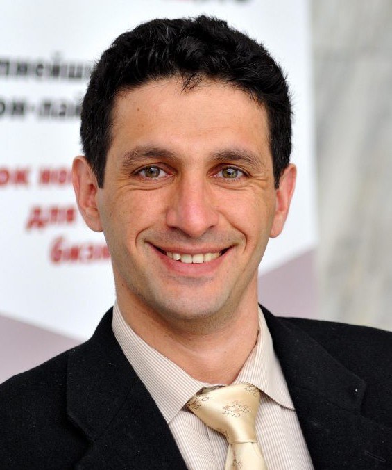 Яков Лившиц,  основатель IT-компании XCritical и международного IT-колледжа DevEducation