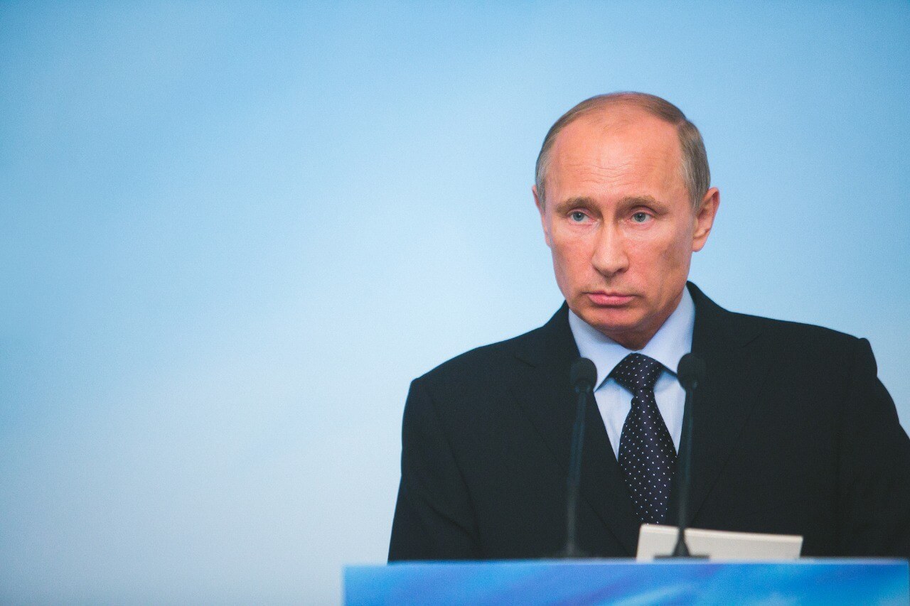 Владимир Путин сообщил о продлении изоляции до мая