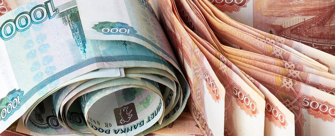 Россияне в апреле взяли взаймы рекордные 1,3 трлн рублей
