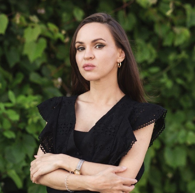 Виктория Соколова — профессиональный астролог.