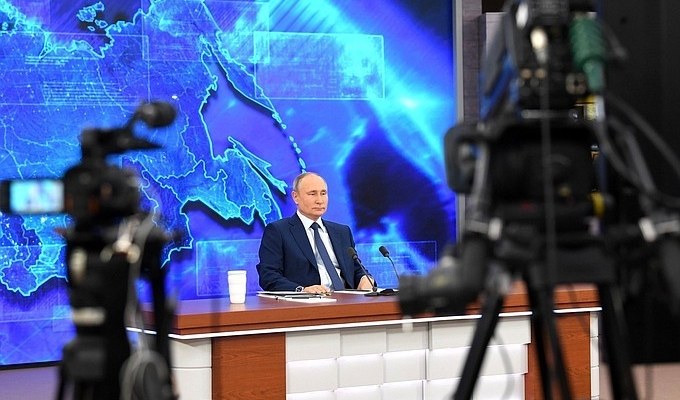 Путин попросил прощения за низкие зарплаты