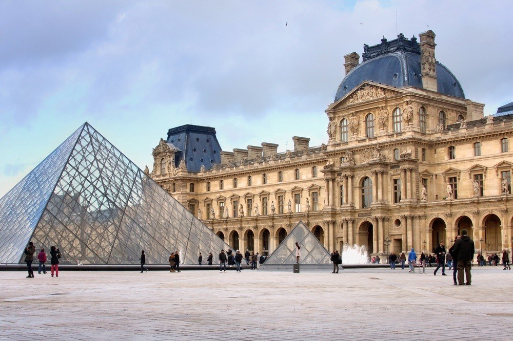 Лувр, Париж, Франция: 45,5 млрд долларов