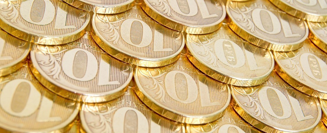 Курс доллара поднялся выше 77 рублей впервые за 5 месяцев