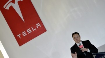 ilon musk Tesla