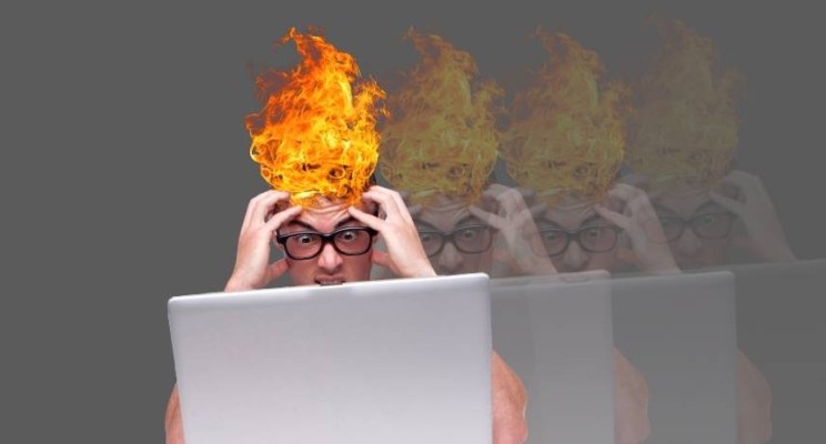 как не стать жертвой увольнения