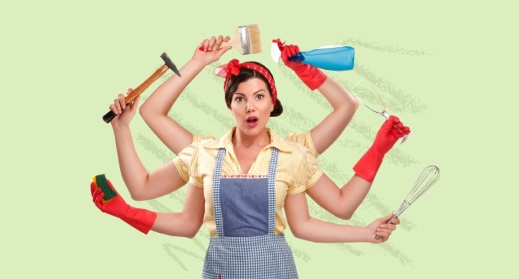 Сколько стоит мыть посуду: работа жены VS работа домохозяйки