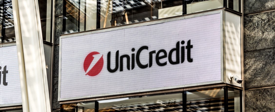 UniCredit под угрозой санкций передумала покупать банк «Открытие»