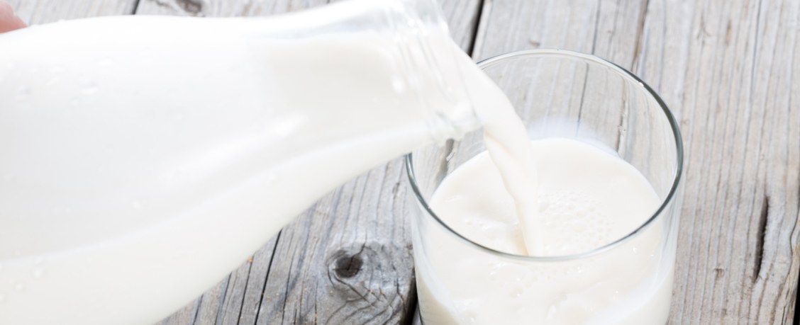 Молоко в России стало дорожать быстрее инфляции