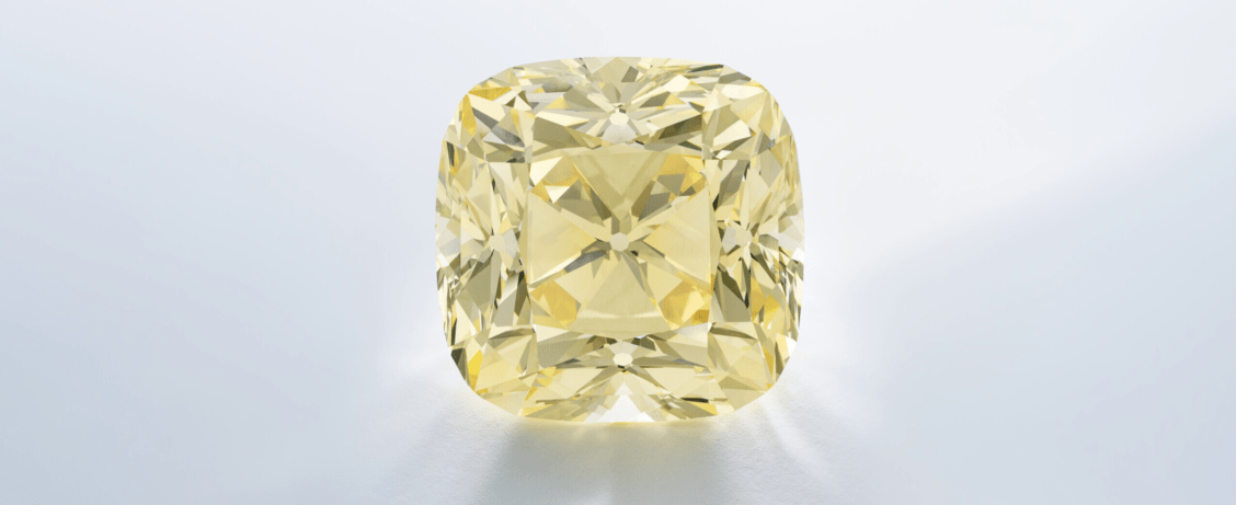 Крупнейший в мире желтый бриллиант ушел с молотка за 14 млн долларов