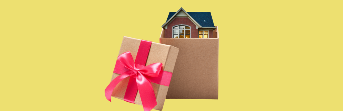 Обменять, подарить или продать: как переписать квартиру на другого человека